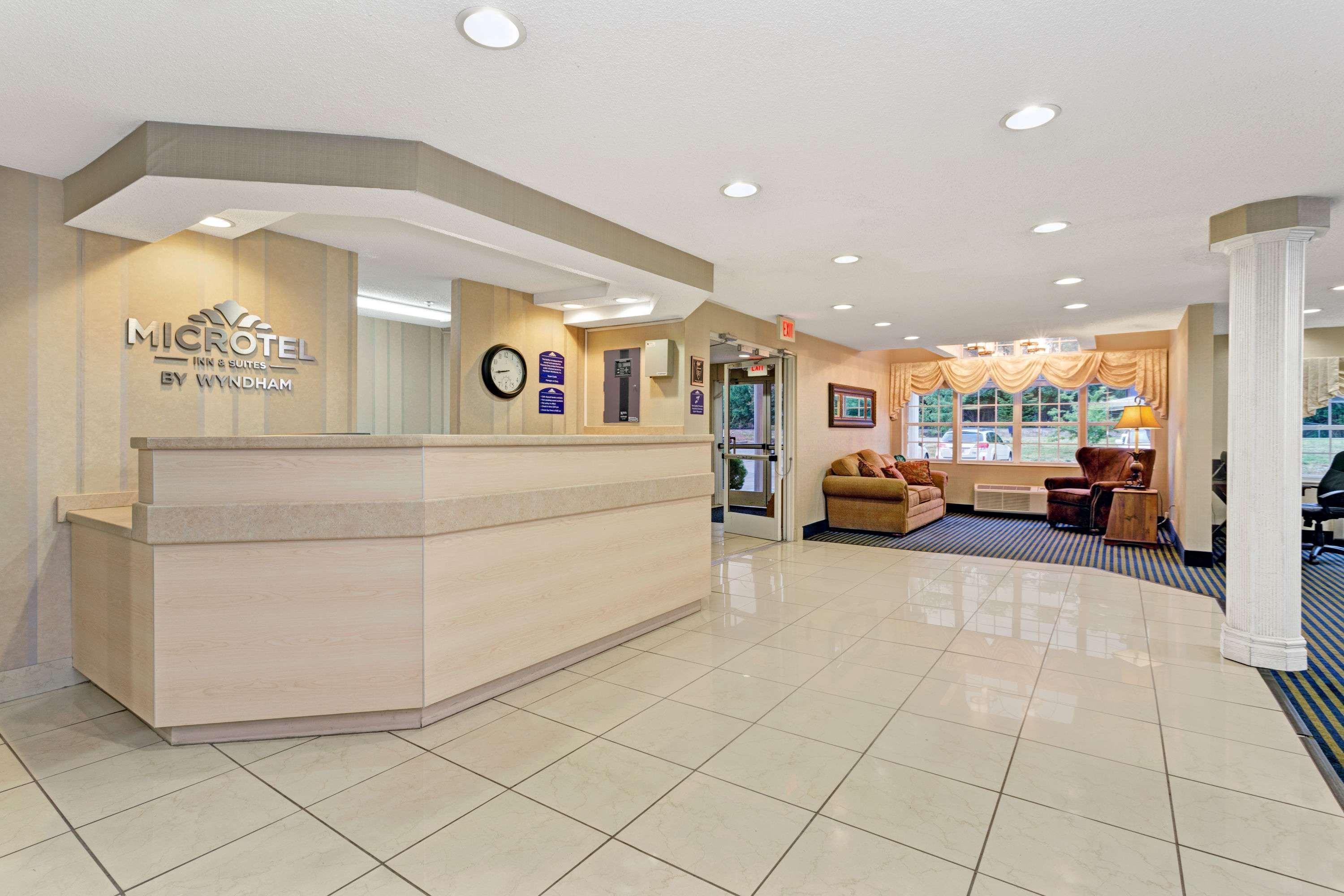 Microtel Inn & Suites By Wyndham Florence/Cincinnati Airpo Экстерьер фото