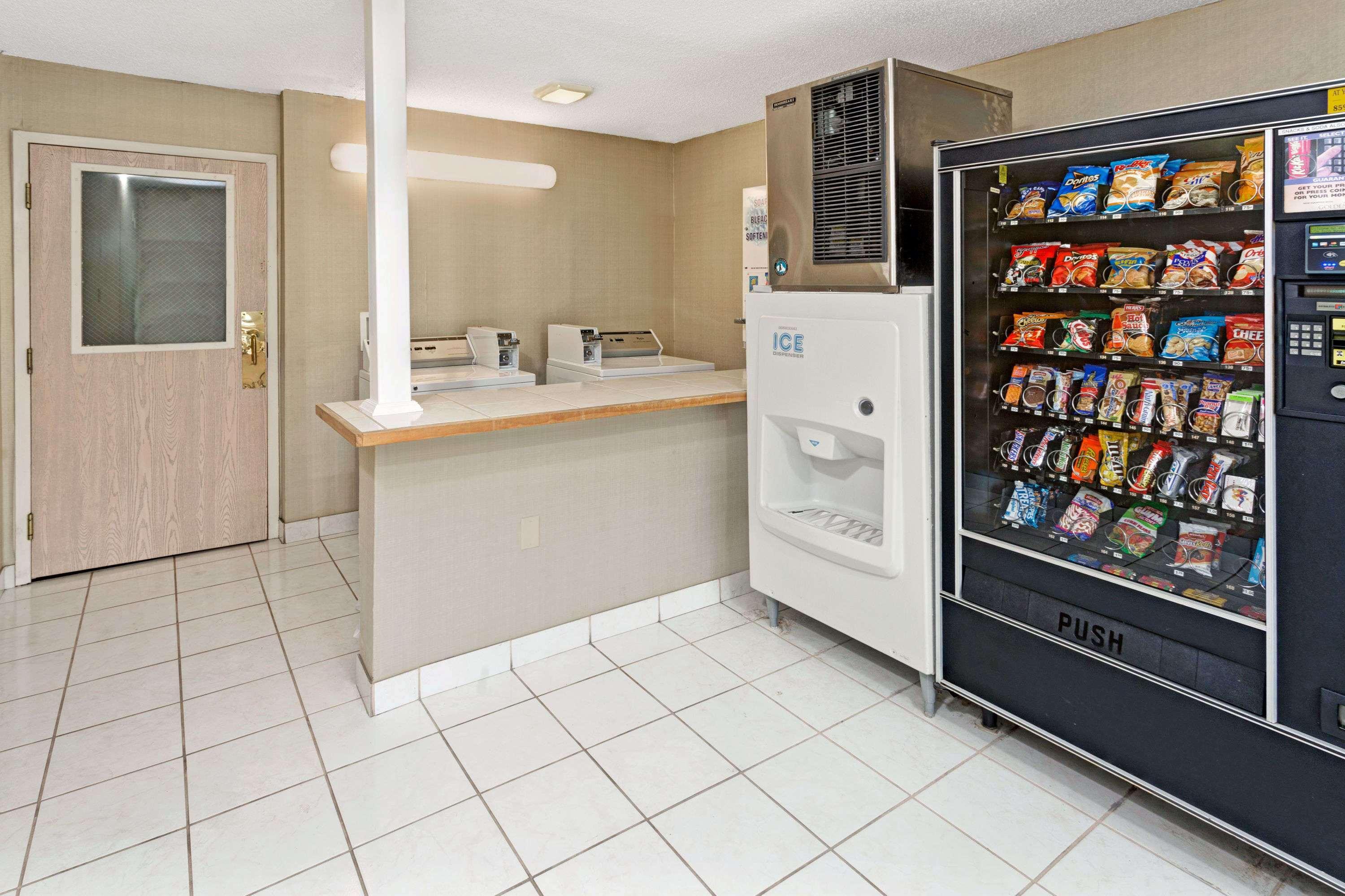 Microtel Inn & Suites By Wyndham Florence/Cincinnati Airpo Экстерьер фото