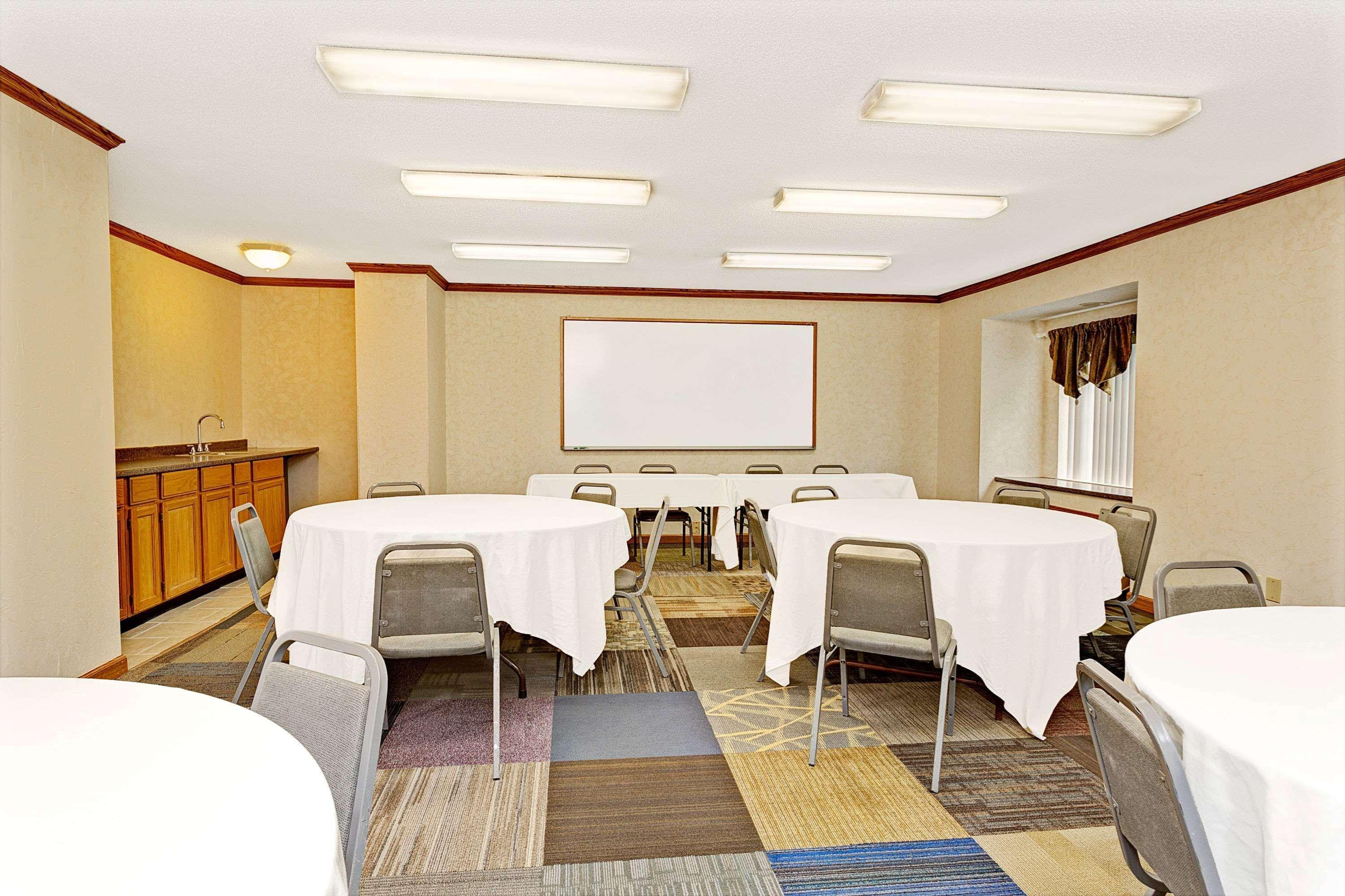 Microtel Inn & Suites By Wyndham Florence/Cincinnati Airpo Экстерьер фото