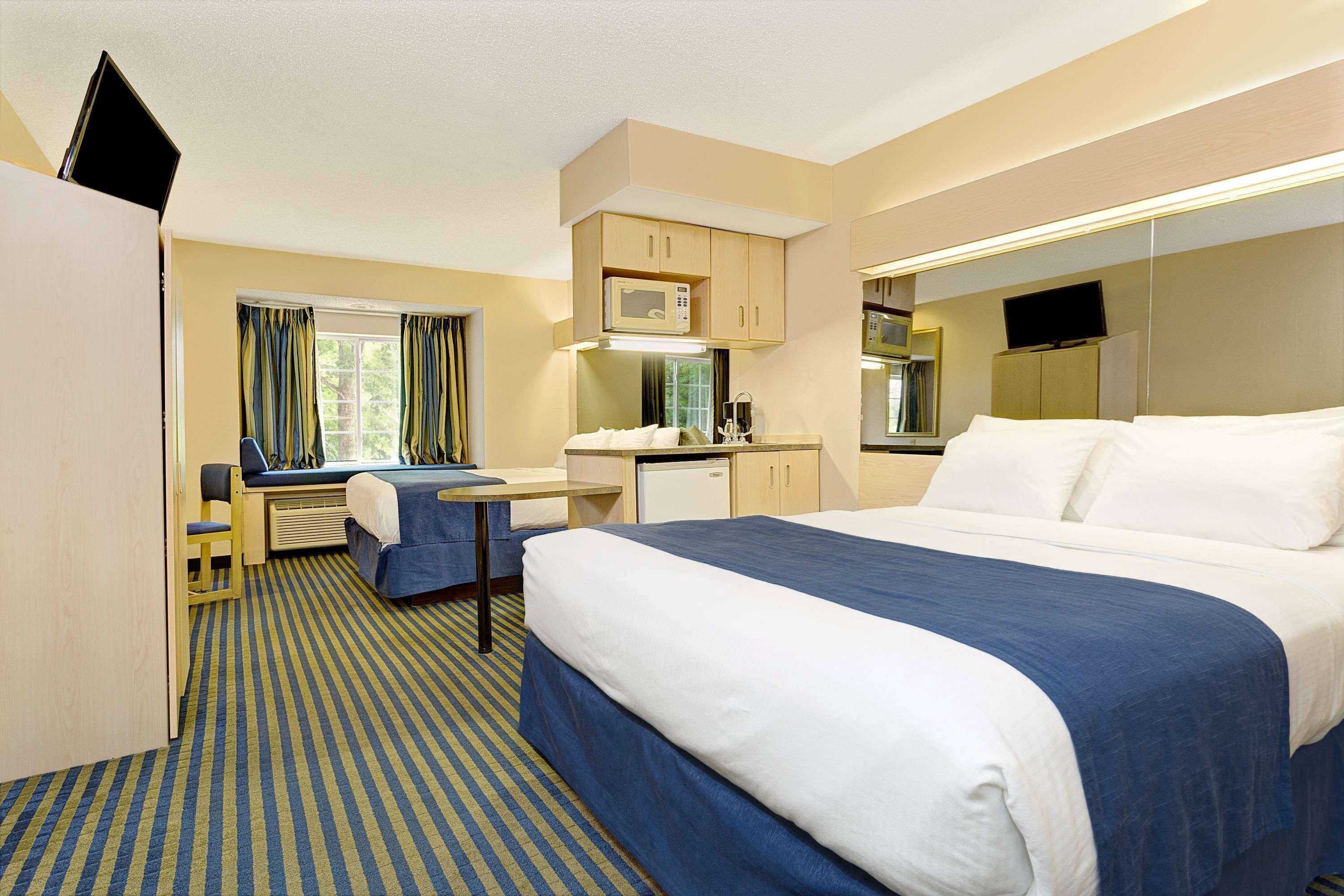 Microtel Inn & Suites By Wyndham Florence/Cincinnati Airpo Экстерьер фото