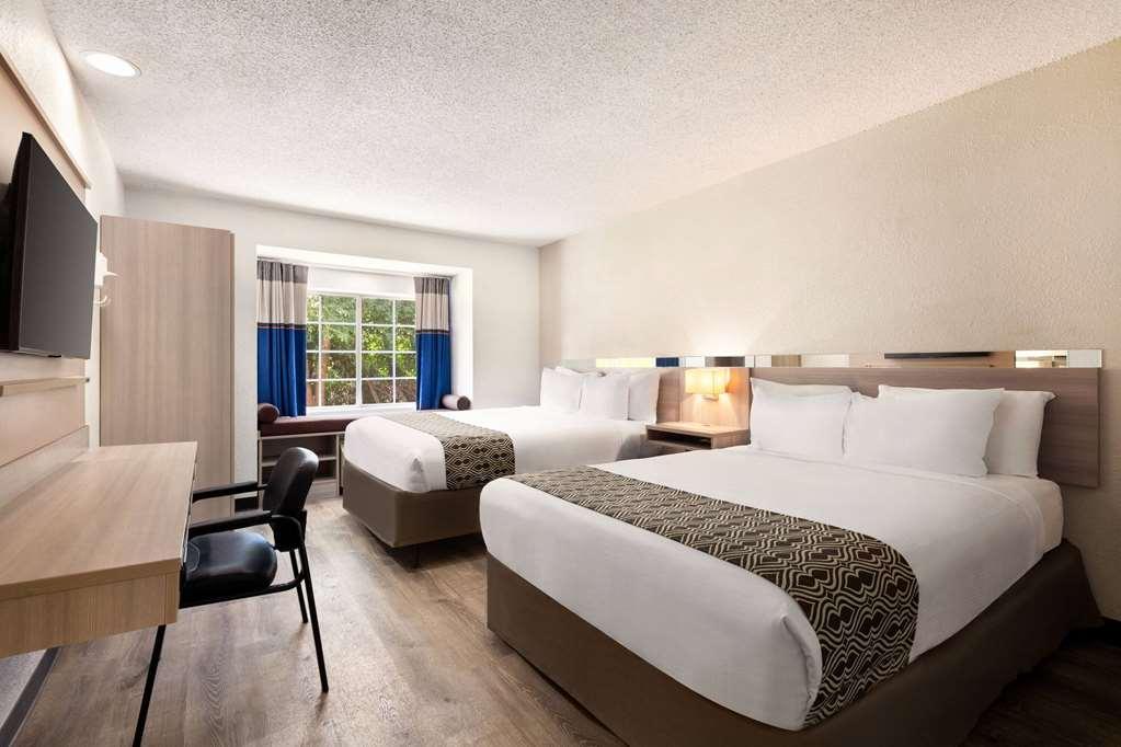 Microtel Inn & Suites By Wyndham Florence/Cincinnati Airpo Номер фото